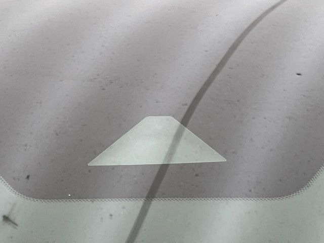 �y�C���e���W�F���g�G�}�[�W�F���V�[�u���[�L�z�t�����g�J�����őO���̎ԗ�����s�҂����m�B�Փ˂������Ȏ��͏Փ˔�Q�y���u���[�L���쓮�A�Փˉ�����T�|�[�g�B�����S�Ƀh���C�u�����y���݂��������܂��B