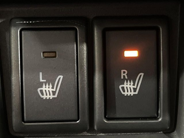 【シートヒーター】寒い日に重宝するシートヒーター!エアコンより早く温まってくれるので寒がりの人も安心ですね♪エアコンの温風は乾燥するから苦手、という方にもをおすすめです。