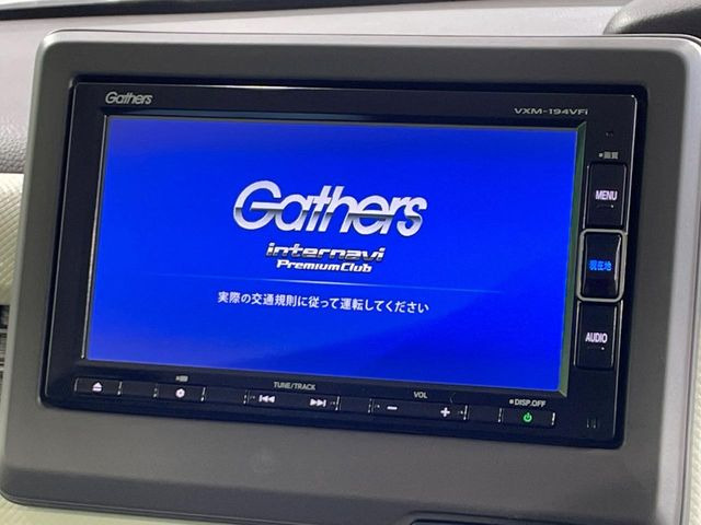 �y�����i�r�z�l�C�̏����i�r�𑕔����Ă���܂��B�i�r�̎g���₷���͂������A�I�[�f�B�I�@�\���[��!�L�����v�◷�s�͂������A�ʋ΂┃�����ȂǕ��i�̃h���C�u���y�����Ȃ�͂���