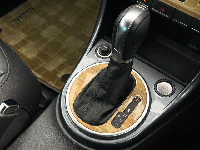 ��MT���[�h�t��AT:�ʏ�͎����ł����Ȃ���ϑ�(�M�A�`�F���W)���h���C�o�[�̑���ɂ���ĈӐ}�I�ɕς�����V�X�e���ł��B����w���i�̃h���C�u�����y���݂��������܂�!