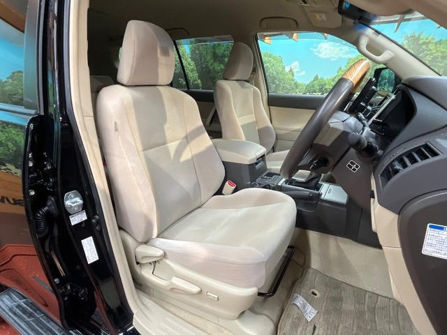 �^�]�ȃV�[�g���͎g�p�������Ȃ��A�ǍD�ȏ�ԂƂȂ��Ă��܂��B���J�Ɏg���Ă������Ƃ��悭�킩��܂��ˁB