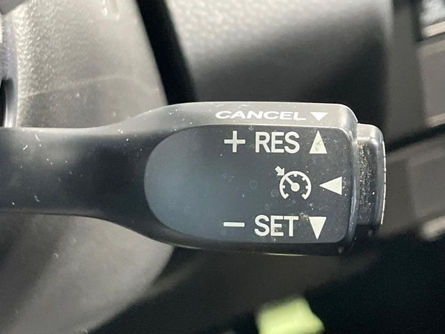 �y�N���[�Y�R���g���[���z�������H�����N���N���s�B�A�N�Z���𗣂��Ă���葬�x�ő��s���ł��A�������^�]���̕��S���y��!�����E�������ȒP�ȃX�C�b�`����Œ����ł��܂��B