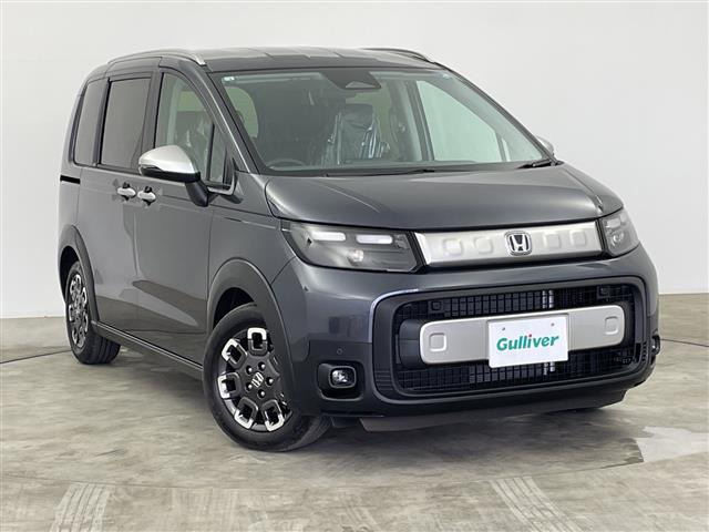 フリード1.5 e:HEV クロスター