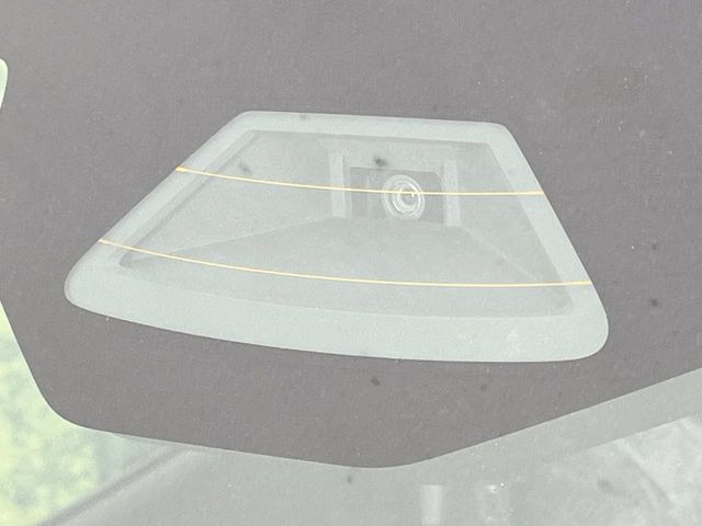 �y�X�Y�L �Z�[�t�e�B�T�|�[�g�z���s���ɑO���̎ԗ�����F�����A�Փ˂������Ȏ��͌x��ƃu���[�L�ŏՓˉ���Ɣ�Q�y�����A�V�X�g�B�����S�Ƀh���C�u�����y���݂��������܂��B