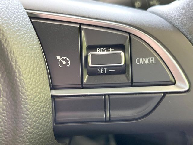 �y�N���[�Y�R���g���[���z�������H�����N���N���s�B�A�N�Z���𗣂��Ă���葬�x�ő��s���ł��A�������^�]���̕��S���y��!�����E�������ȒP�ȃX�C�b�`����Œ����ł��܂��B