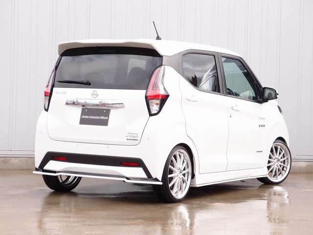 �l�C�̃f�C�Y�n�C�u���b�h�J�X�^���ԗ��̓���!�n�C�E�G�B�X�^�[G�^�[�{���x�[�X��BLTZ�ԍ����AWORK���U���^�[�h�X�|�[�N17AW�A�O�����c�t���b�v�V���[�Y�t���G�A���ȂǑ����̍��z�p�[�c�𑕔�