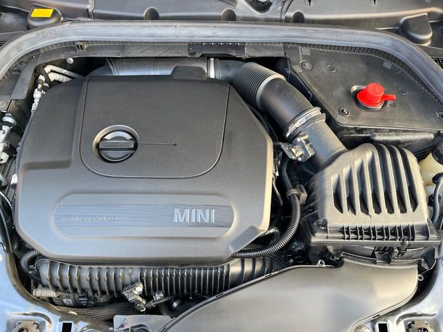 �����X�ł́A�e���[�J�[�̐�p�f�f�e�X�^�[�𓱓��B���Ǝ��i�����e�N�j�J���X�^�b�t���풓���Ă���܂��̂ŁA������̍ۂɂ����S���Ă����p���������܂��B