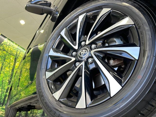 �y����17�C���`�A���~�z�C�[���z�O�ςɃ}�b�`���������A���~�z�C�[���𑕒����Ă���܂��B�e��ЊO�A���~�z�C�[����A�X�^�b�h���X�^�C�����戵�����Ă���܂��B���񂲑��k����������