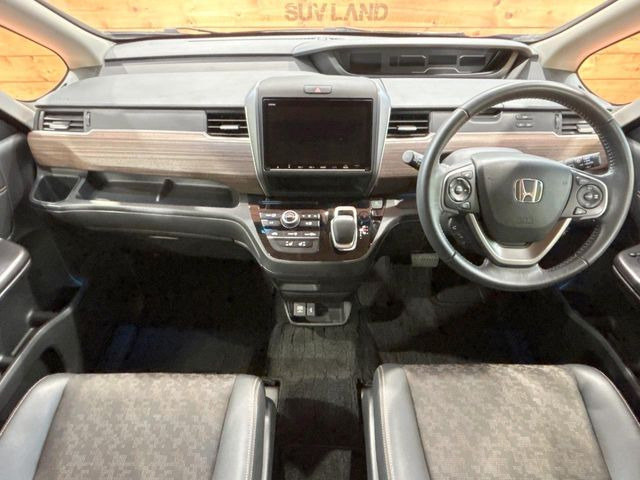 フリード1.5 ハイブリッド クロスター ホンダセンシング