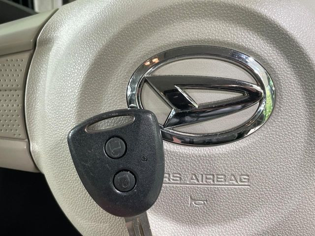 �y�L�[���X�z�������ꂽ�ꏊ����ł��{�^����Ńh�A�̊J���E�{�����ł���̂łƂ��Ă��֗�!�h�A�̌�������ɏ������邱�Ƃ�����܂����