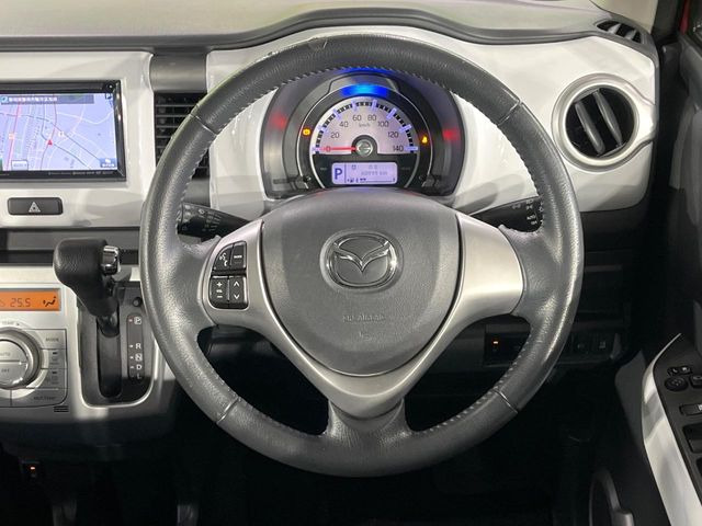 �y�X�e�A�����O�X�C�b�`�z�^�]���A�O������ڐ������炷���ƂȂ��A�I�[�f�B�I���̑��삪�\�ȕ֗��@�\!���S&���K�ȃh���C�u�����o���Ă���܂���