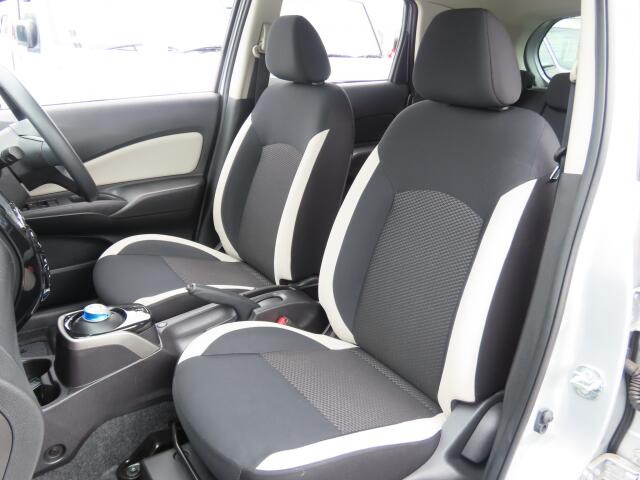 �t�����g�V�[�g����ԗǍD�ł���B�傫�ȉ�����Ȃ��A���S�ł��B����S�n�������ł���B