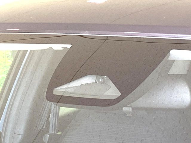 �y�z���_�Z���V���O�z���s���ɑO���̎ԗ�����F�����A�Փ˂������Ȏ��͌x��ƃu���[�L�ŏՓˉ���Ɣ�Q�y�����A�V�X�g�B�����S�Ƀh���C�u�����y���݂��������܂��B