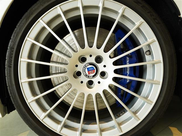 ����E�����������Ă���܂��B���C�y�ɂ����k���������B