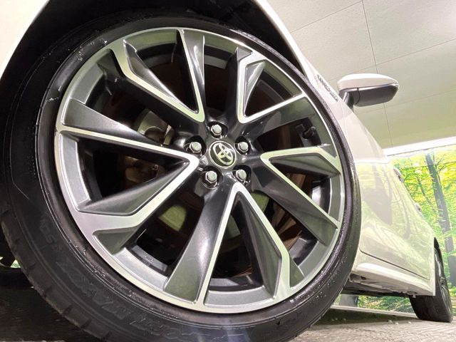 �y����18�C���`�A���~�z�C�[���z�O�ςɃ}�b�`���������A���~�z�C�[���𑕒����Ă���܂��B�e��ЊO�A���~�z�C�[����A�X�^�b�h���X�^�C�����戵�����Ă���܂��B���񂲑��k����������