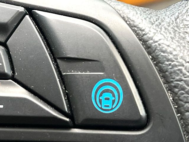 �y�v���p�C���b�g�z�������H�ł̒��������s���y��!!�a�؎��Ə��񑖍s�̃V�[���ŁA�A�N�Z���E�u���[�L�E�X�e�A�����O�������Ő��䂵�A�������^�]�̕��S���y�����Ă���܂���