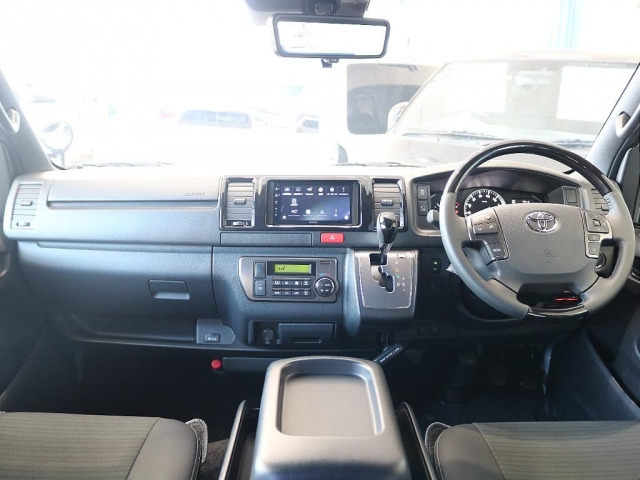 ハイエースバン2.8 スーパーGL ダークプライム S ロング ディーゼル 4WD