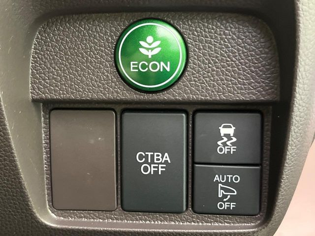 �y�V�e�B�u���[�L�A�N�e�B�u�V�X�e���z�ᑬ���s���ɑO���̎ԗ�����F�����A�Փ˂������Ȏ��͌x��ƃu���[�L�ŏՓˉ���Ɣ�Q�y�����A�V�X�g�B�����S�Ƀh���C�u�����y���݂��������܂��B