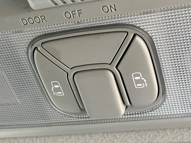 �y�����p���[�X���C�h�h�A�z�X�}�[�g�L�[��^�]�Ȃ̃X�C�b�`�Ō�ȗ����X���C�h�h�A�̊J���\���d��������͂����ăh�A���J����K�v�������A�����Ȃ��q�l�ł��ȒP�ɊJ���߂ł����K�ł���