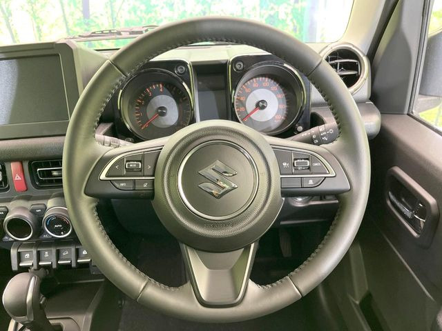 �y�����v�����X�e�A�����O�z�㎿�Ȋv���g�p���邱�ƂŁA��ɂ����������݂ƂĂ��^�]���₷���n���h���ł���