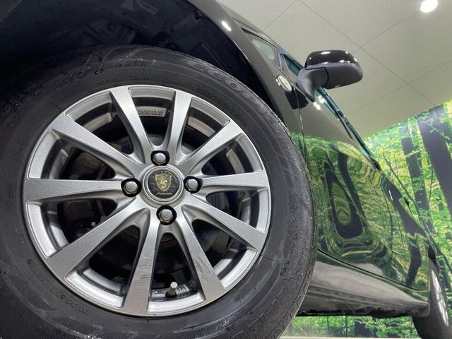 �O�ςɃ}�b�`�����A���~�z�C�[���𑕒����Ă���܂��B�e��A���~�z�C�[����A�X�^�b�h���X�^�C�����戵�����Ă���܂��B���񂲑��k����������