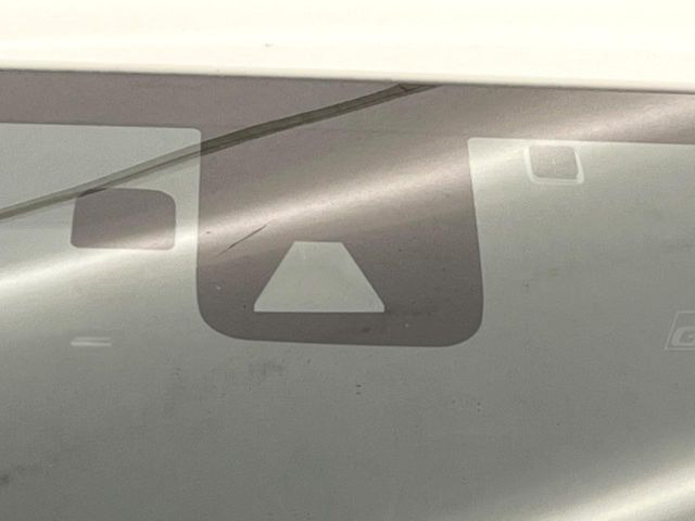 �y�v���N���b�V���Z�[�t�e�B�z�O���̎ԗ��������m���A�Փ˂������Ȏ��͌x��Œ��ӂ𑣂��A�u���[�L�𓥂ޗ͂��T�|�[�g�B�u���[�L�𓥂߂Ȃ������ꍇ�͏Փ˔�Q�y���u���[�L���쓮�A�Փˉ�����T�|�[�g���܂��B