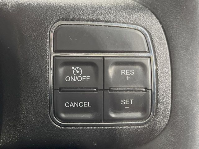 ���I�[�g�N���[�Y�R���g���[��:�������H�⎩���Ԑ�p���H���ɂāA�葬���q���\�ƂȂ�֗��ȋ@�\�ł��B�������ړ��̍ۂł����ɂ����֗��ɂ��g�����������܂���