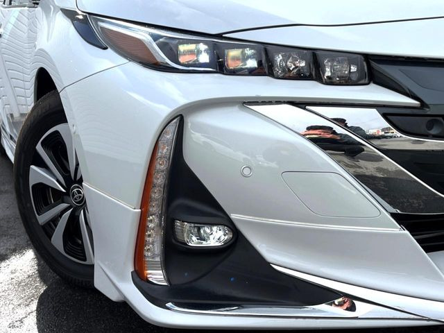 �yLED�w�b�h���C�g�z���V����ԑ��s�����ǍD�Ȏ��E���m�ۂ����S���ĉ^�]�ł��鍂�P�xLED�w�b�h���C�g�𑕔�!�_�����x�������A����d�͂��}�����Ă��܂��B