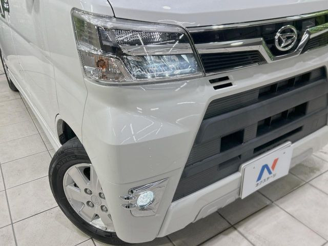 �yLED�w�b�h���C�g�z���V����ԑ��s�����ǍD�Ȏ��E���m�ۂ����S���ĉ^�]�ł��鍂�P�xLED�w�b�h���C�g�𑕔�!�_�����x�������A����d�͂��}�����Ă��܂��B