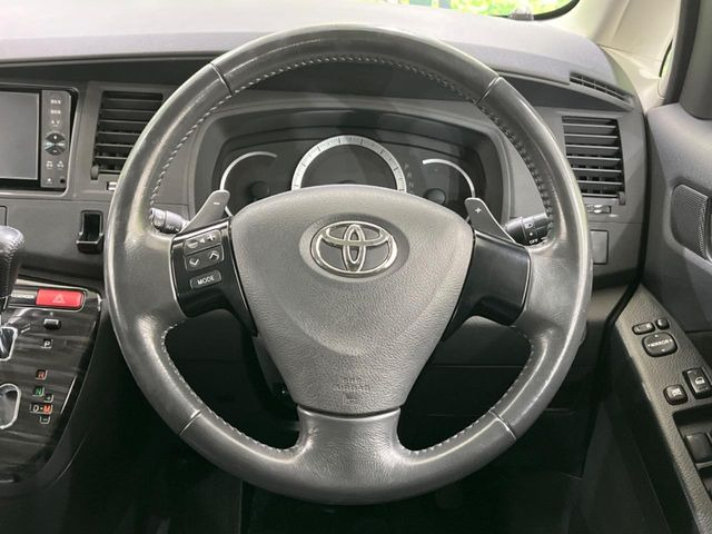 �y�����v�����X�e�A�����O�z�㎿�Ȋv���g�p���邱�ƂŁA��ɂ����������݂ƂĂ��^�]���₷���n���h���ł���