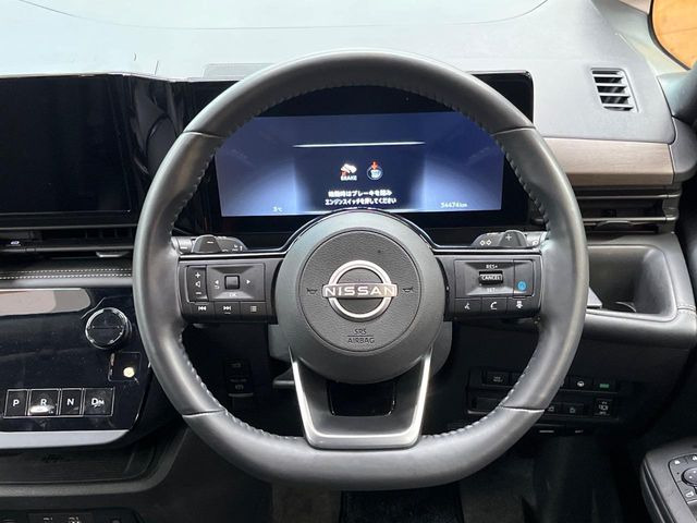 �y�����v�����X�e�A�����O�z�㎿�Ȋv���g�p���邱�ƂŁA��ɂ����������݂ƂĂ��^�]���₷���n���h���ł���