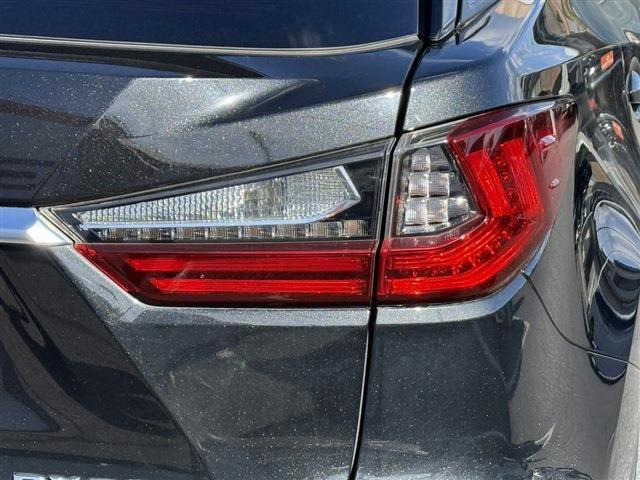 ���Ǝҗl�ւ̔̔��͂��f�肳���Ă��������܂��B �Ԍ������ԗ��̏ꍇ�́A�Ԍ����擾�������x�������z�ŕ\�����Ă���܂��B