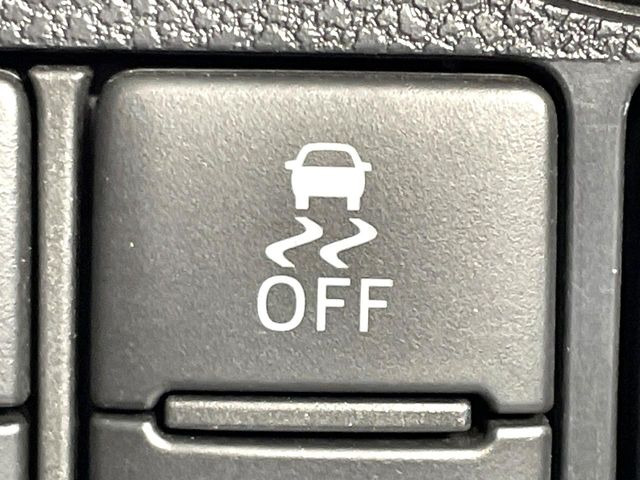 �y������h�~���u�z�ԗ��̉���������m����ƁA�����I�Ɏԗ��̐i�s������ۂ悤�Ɏԗ��𐧌䂵�܂��B�J�̓��ȂǊ���₷���H�ʏ󋵂ł����S�ȉ^�]���\�ł��B