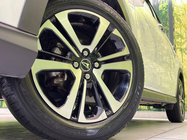 �y����17�C���`�A���~�z�C�[���z�O�ςɃ}�b�`���������A���~�z�C�[���𑕒����Ă���܂��B�e��ЊO�A���~�z�C�[����A�X�^�b�h���X�^�C�����戵�����Ă���܂��B���񂲑��k����������