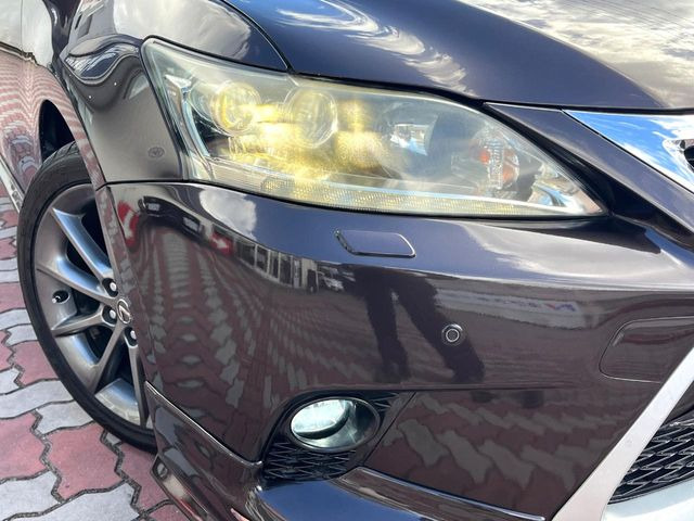 �yLED�w�b�h���C�g�z���V����ԑ��s�����ǍD�Ȏ��E���m�ۂ����S���ĉ^�]�ł��鍂�P�xLED�w�b�h���C�g�𑕔�!�_�����x�������A����d�͂��}�����Ă��܂��B