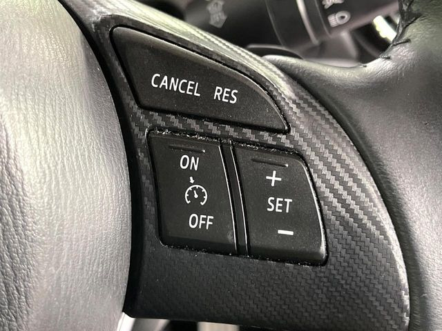 �y�N���[�Y�R���g���[���z�������H�����N���N���s�B�A�N�Z���𗣂��Ă���葬�x�ő��s���ł��A�������^�]���̕��S���y��!�����E�������ȒP�ȃX�C�b�`����Œ����ł��܂��B