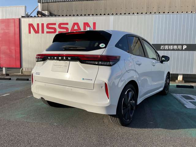 ノートオーラ1.2 G レザーエディション