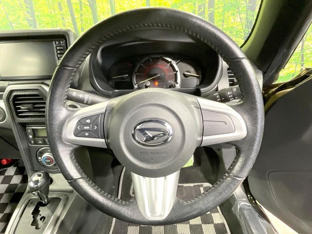 �y�����v�����X�e�A�����O�z�㎿�Ȋv���g�p���邱�ƂŁA��ɂ����������݂ƂĂ��^�]���₷���n���h���ł���