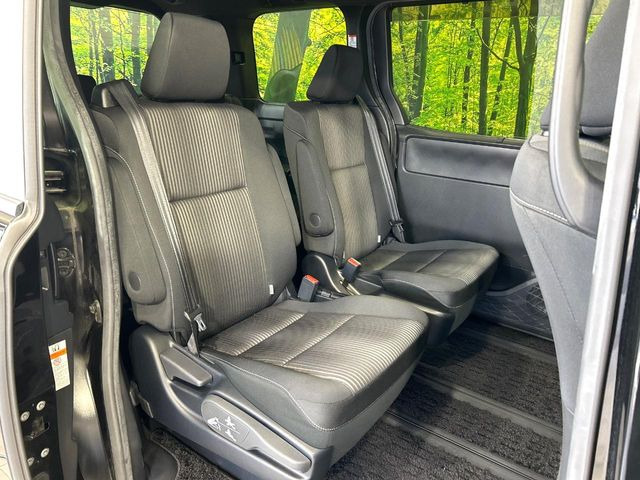 ���ڒ����̓E�H�[�N�X���[�ƂȂ��Ă���܂��B���ڂƎO��ڂ̈ړ�����~�肪�Ƃ��Ă��y�ɂȂ�̂ŁA���~��̍ۂ��X�g���X�������邱�Ƃ͂���܂����