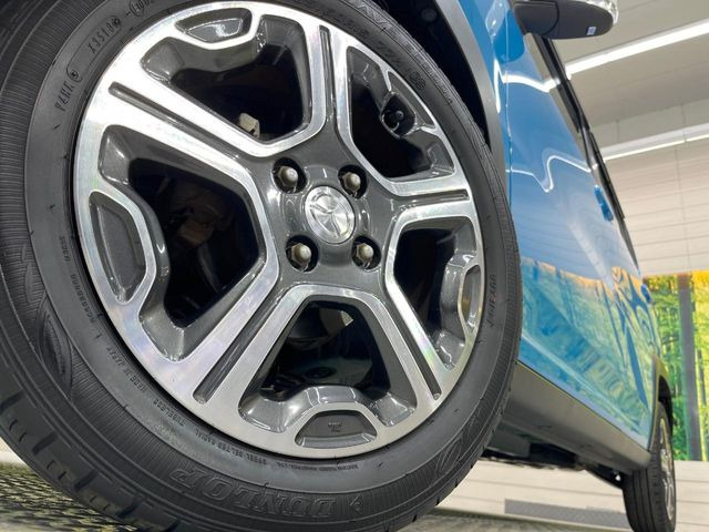 �y�����A���~�z�C�[���z�O�ςɃ}�b�`���������A���~�z�C�[���𑕒����Ă���܂��B�e��ЊO�A���~�z�C�[����A�X�^�b�h���X�^�C�����戵�����Ă���܂��B���񂲑��k����������