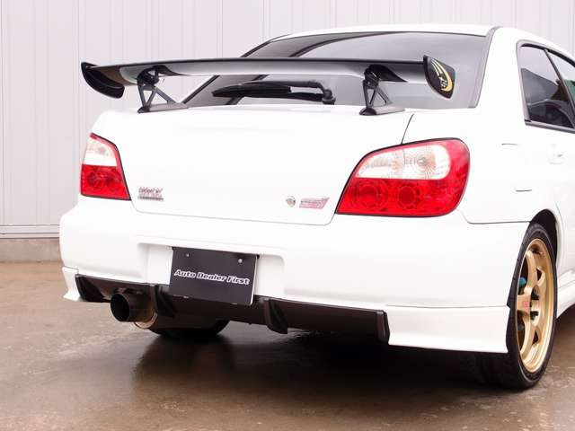 HKSターボタイマー/Pivot製PROGAUGEメーター/Defiブースト計/MOMOステアリング/TEIN製EDFC電動減衰力調整/クリフォードセキュリティ/カロッツエリアサブウーハー