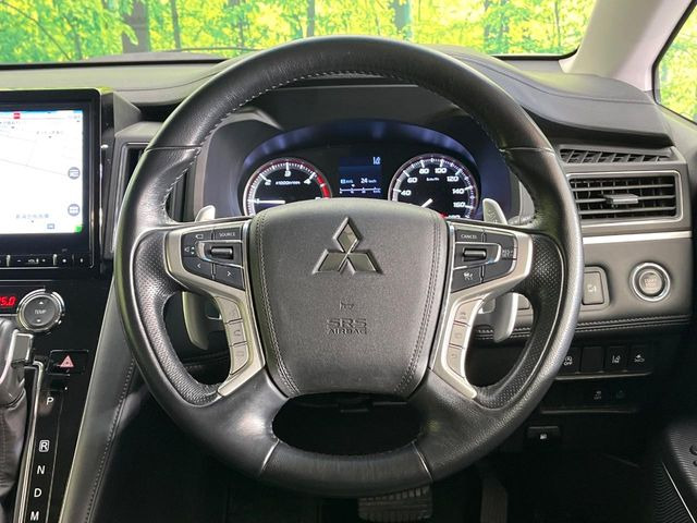 �y�����v�����X�e�A�����O�z�㎿�Ȋv���g�p���邱�ƂŁA��ɂ����������݂ƂĂ��^�]���₷���n���h���ł���