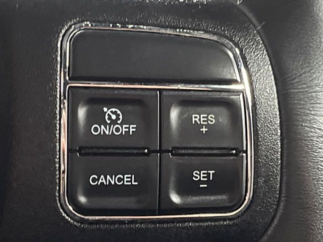 ���I�[�g�N���[�Y�R���g���[��:�������H�⎩���Ԑ�p���H���ɂāA�葬���q���\�ƂȂ�֗��ȋ@�\�ł��B�������ړ��̍ۂł����ɂ����֗��ɂ��g�����������܂���