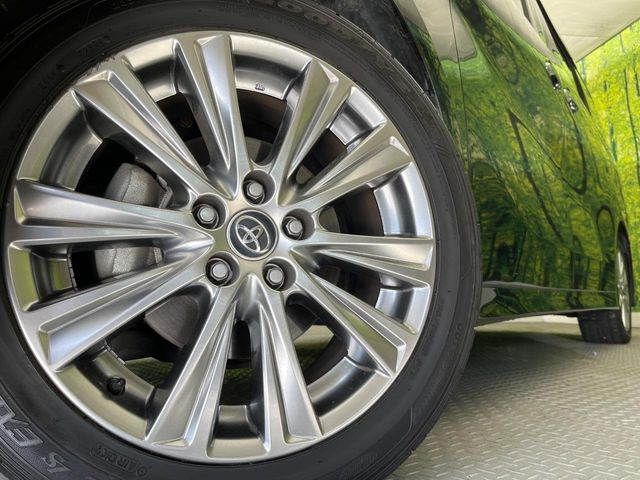 �y����18�C���`�A���~�z�C�[���z�O�ςɃ}�b�`���������A���~�z�C�[���𑕒����Ă���܂��B�e��ЊO�A���~�z�C�[����A�X�^�b�h���X�^�C�����戵�����Ă���܂��B���񂲑��k����������