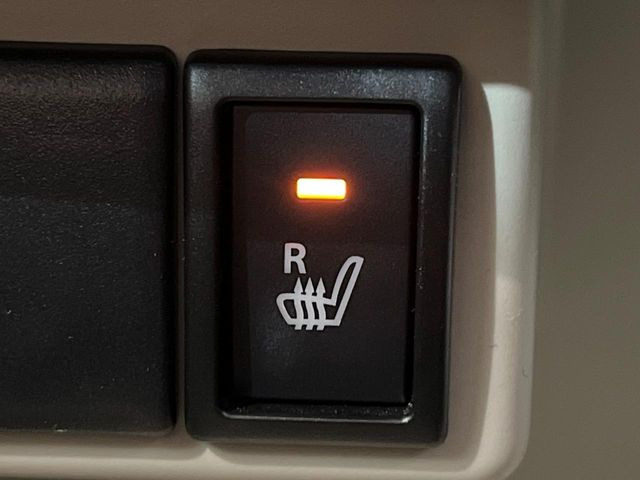 �y�V�[�g�q�[�^�[�z�������ɏd�󂷂�V�[�g�q�[�^�[!�G�A�R����葁�����܂��Ă����̂Ŋ�����̐l�����S�ł��ˁ�G�A�R���̉����͊������邩����A�Ƃ������ɂ����������߂ł��B