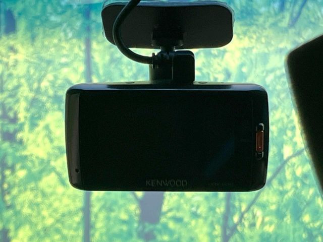 【ドライブレコーダー】ドライブレコーダー装備!走行中はもちろん、あおり運転や事故に遭遇した際、映像で記録し、万一のリスクに備えます。※記録用SDカードはお客様ご自身でご準備いただく必要があります。