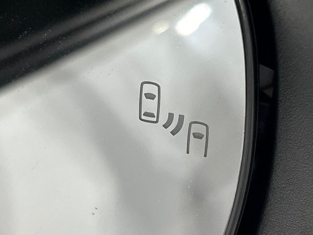 �y�u���C���h�X�|�b�g���j�^�[�z���s���A�h�A�~���[�̎��p�ɂȂ�₷���ӏ��Ɍ㑱�Ԃ��ڋ߂���ƃT�C�h�~���[�t�߂Ɍx����\���A�h���C�o�[�ɒ��ӊ��N�����Ă���܂��B