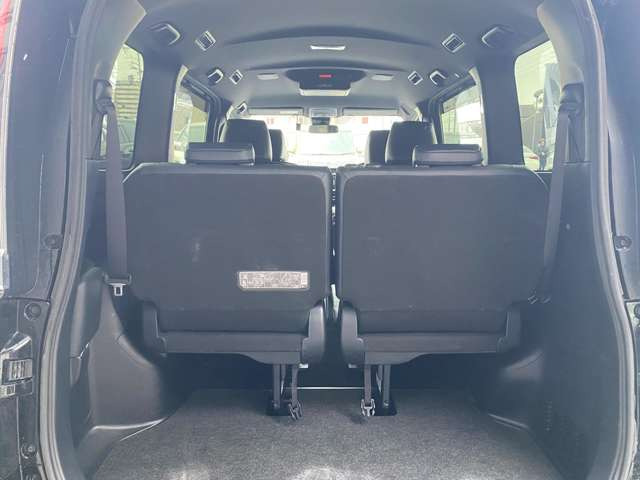 �݌Ɏԗ��Ɋւ��Ă͂��q�l�ɂ��ǂ����̂����񋟂���ׂɕi���ɍS���Ďd������s���Ă���܂��B�e���Ԃ̏�Ԃ͂��ꂼ��ł��̂ł����k���ɓ��X�X�^�b�t�������������Ē����܂��̂ł����S���������܂��B