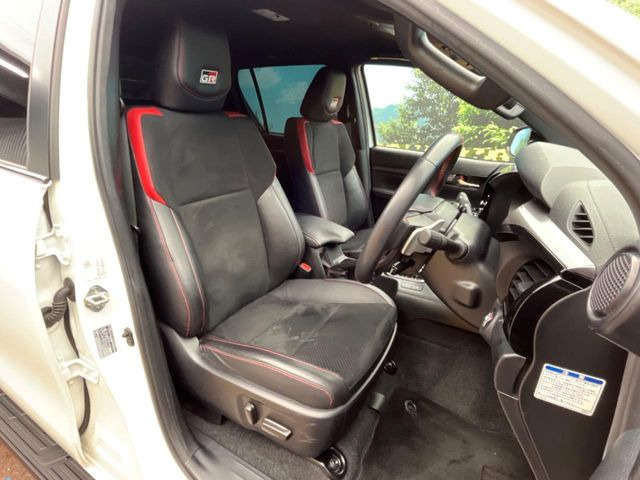 �^�]�ȃV�[�g���͎g�p�������Ȃ��A�ǍD�ȏ�ԂƂȂ��Ă��܂��B���J�Ɏg���Ă������Ƃ��悭�킩��܂��ˁB