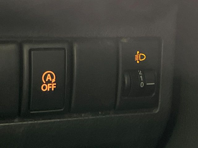 �y�A�C�h�����O�X�g�b�v�z�ԐM����a�؂Œ�Ԃ����ۂɃG���W�����~���A���ʂȔR���̏����}���܂��B�R��������ی�ɂȂ���@�\��G���W���̓u���[�L�𗣂��΍Ďn�����܂��B